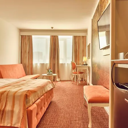 Szálloda Continental Forum Palatul Parlamentului 4*
