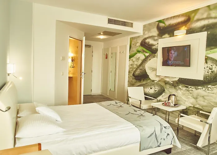 Continental Forum Palatul Parlamentului 4*