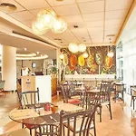 Continental Forum Palatul Parlamentului מלון