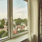 Continental Forum Palatul Parlamentului מלון 4*