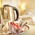 ホテル Continental Forum Palatul Parlamentului 4*