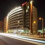 Continental Forum Palatul Parlamentului מלון