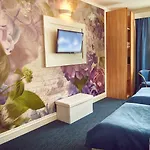 Continental Forum Palatul Parlamentului בוקרשט