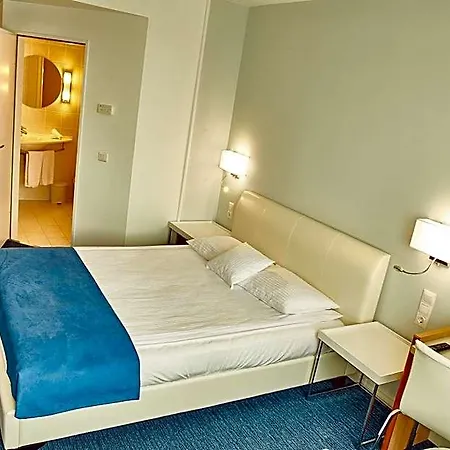 Continental Forum Palatul Parlamentului Otel 4*
