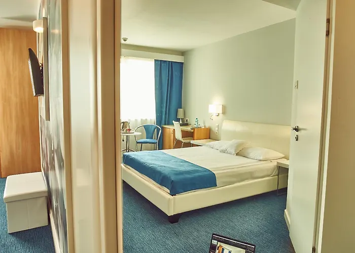 Continental Forum Palatul Parlamentului Hotel Bukarest