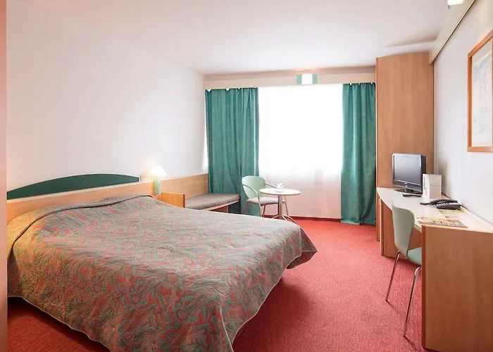 Continental Forum Palatul Parlamentului Hotel 4*