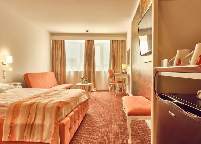 Hotell Continental Forum Palatul Parlamentului 4*