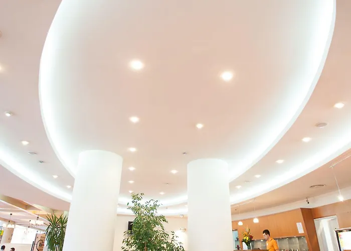 Continental Forum Palatul Parlamentului 4* Boekarest