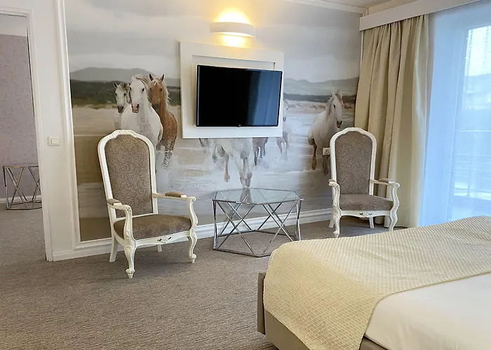 Continental Forum Palatul Parlamentului Hotell