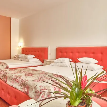 فندق Continental Forum Palatul Parlamentului 4*
