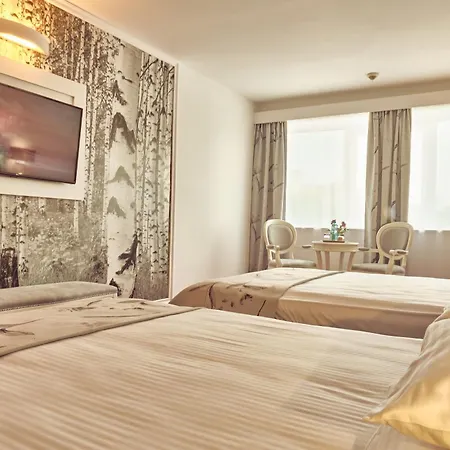 Continental Forum Palatul Parlamentului Szálloda Bukarest