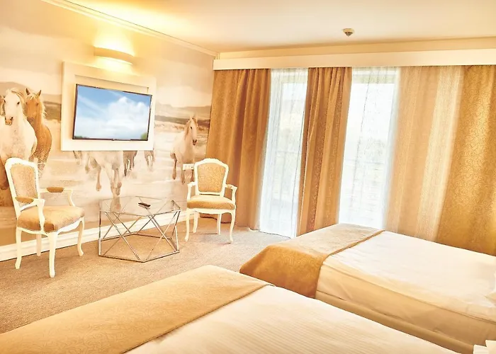 Continental Forum Palatul Parlamentului Szálloda